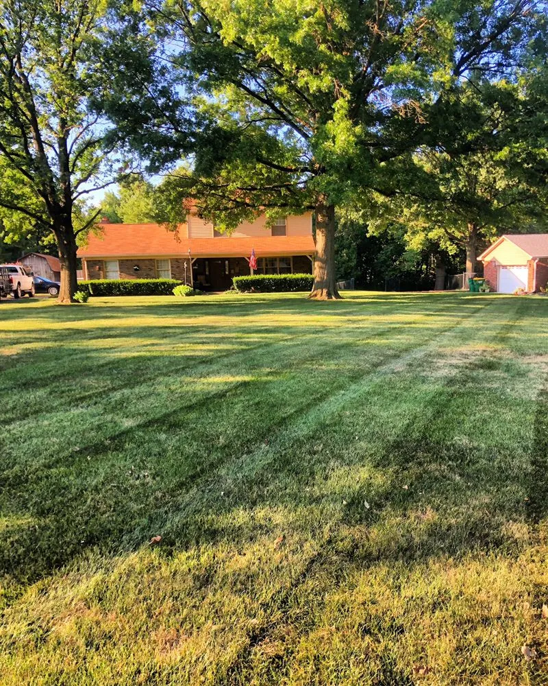 Trusted lawn mowing service experts serving Lebanon, IN - Edwards Landscaping & Lawn Care