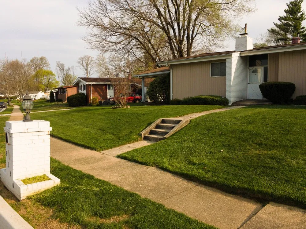 Custom yard maintenance in Baltimore, MD by Edwards Landscaping