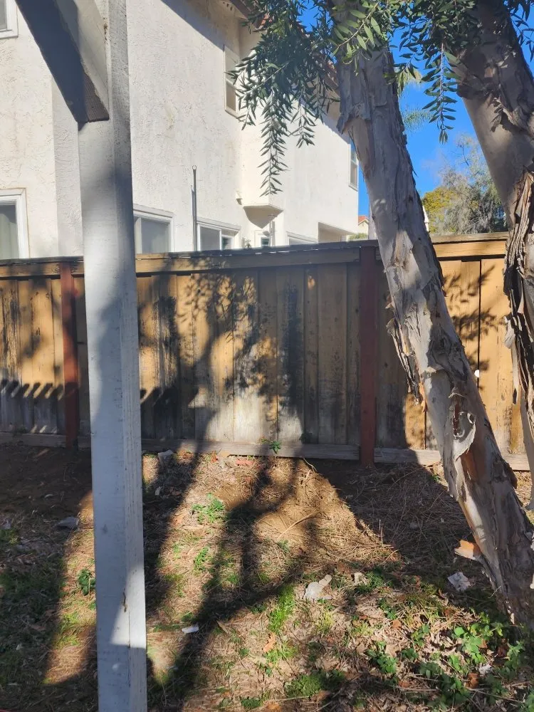 Reliable lawn care service experts serving Escondido, CA - Edward’s Landscaping