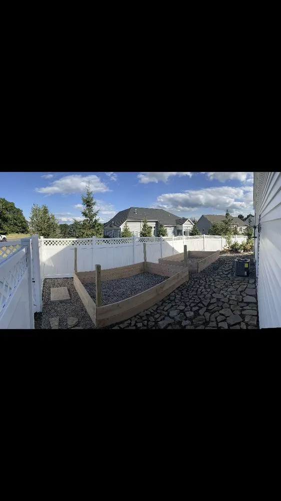 Custom yard maintenance experts serving Fairport, NY - Edwards Lawn Care