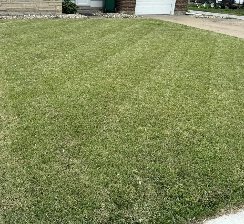 Top-rated residential landscaping in Quincy, IL - Edwards Lawn Care