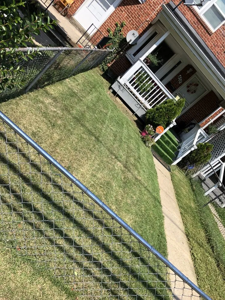 Expert lawn care service experts serving Baltimore, MD - Edwards Lawn Services