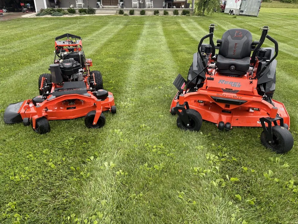 Reliable lawn mowing service in Annville, KY - Edwards Lawncare