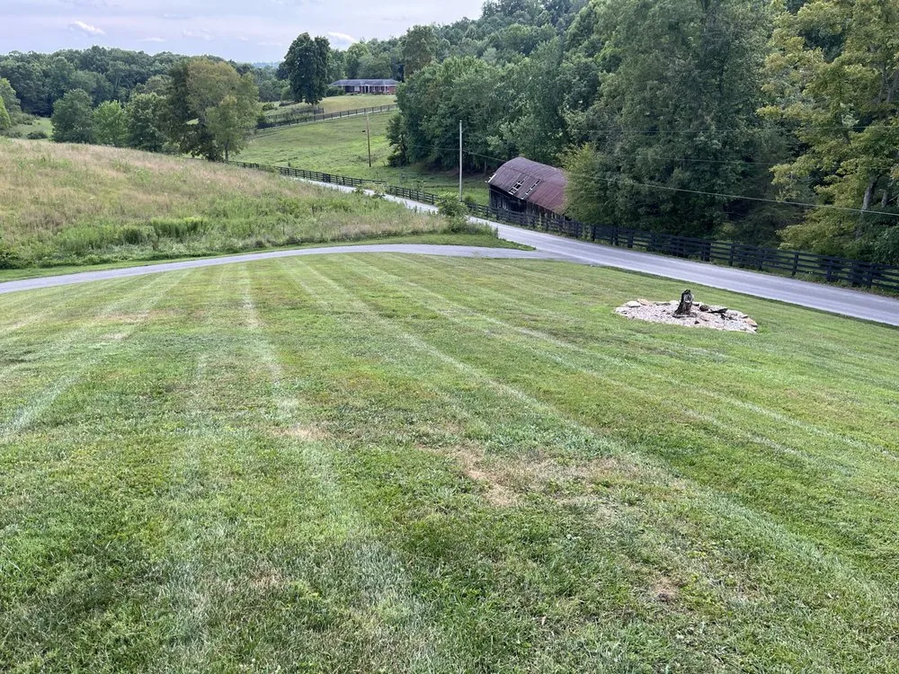 Local lawn mowing service with custom design across Annville, KY - Edwards Lawncare