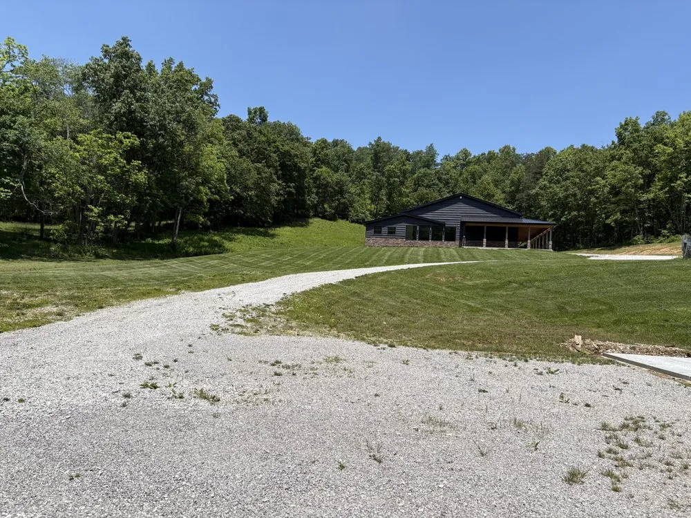 Custom landscaping services for year-round maintenance across Annville, KY - Edwards Lawncare