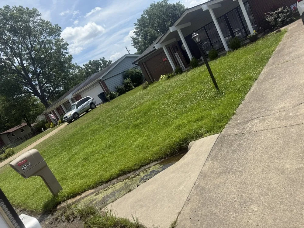 Local lawn care service in Herrin, IL - Edwards Lawncare