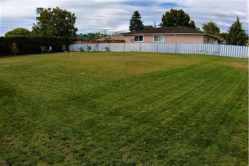 Reliable landscape installation experts serving Edwardsville, IL - Edwardsville Lawn & Landscape Pros