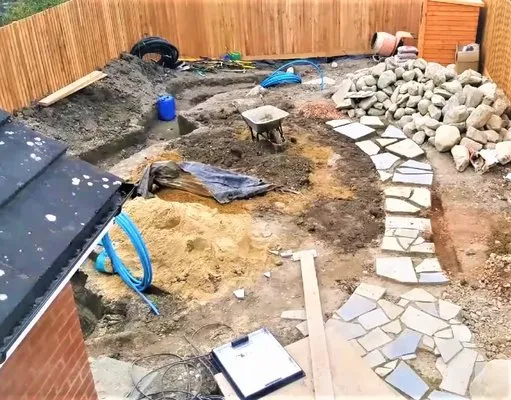 Edwardsville Lawn & Landscape Pros Logo