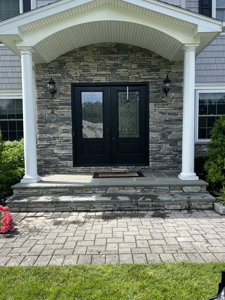 Reliable garden landscaping in Huntington Station, NY - Edwin & Son Landscaping and Construction