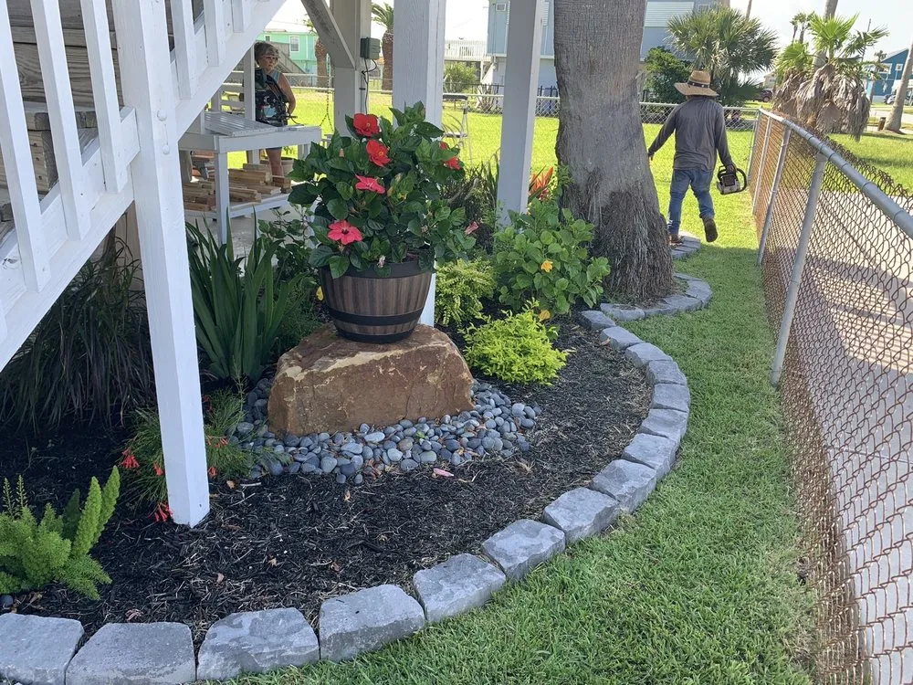 Trusted residential landscaping in Galveston, TX by Edwin Landscaping