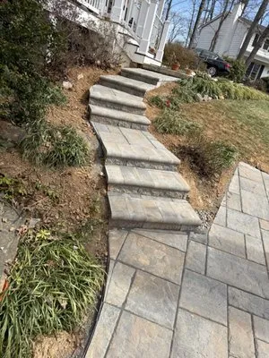 Edwin Lawn & Landscaping Logo