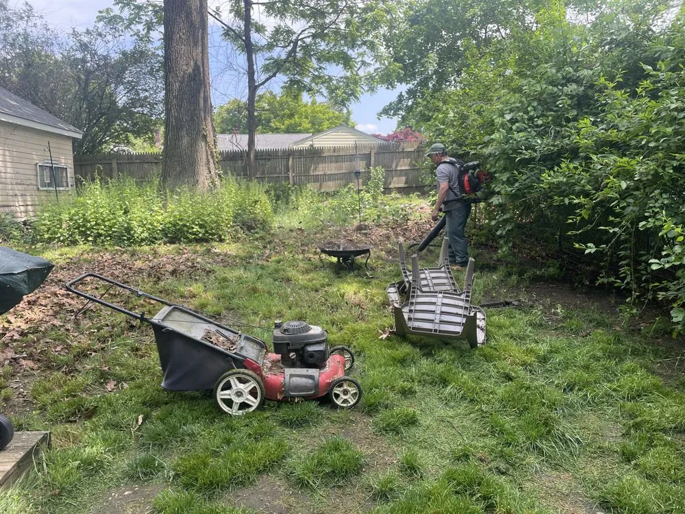 Reliable lawn care service experts serving Huntington Station, NY - Edwin’s Landscape