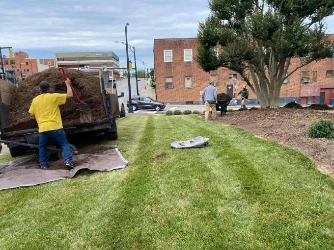 Expert garden landscaping in Hickory, NC - Edwin's Landscaping