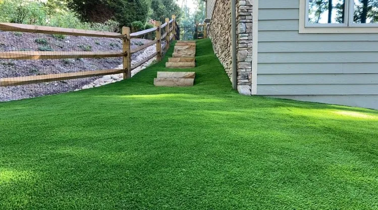 Custom yard maintenance experts serving Hickory, NC - Edwin's Landscaping
