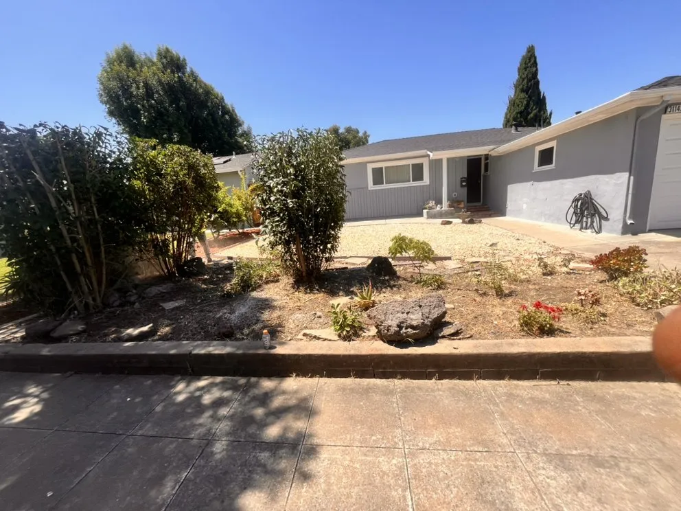 Expert garden landscaping for beautiful yards across Tracy, CA - Edwin’s Landscaping service