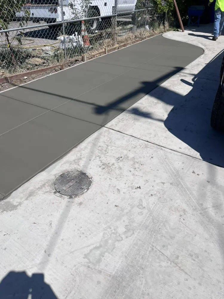 Trusted landscape design for beautiful yards in Tracy, CA by Edwin’s Landscaping service