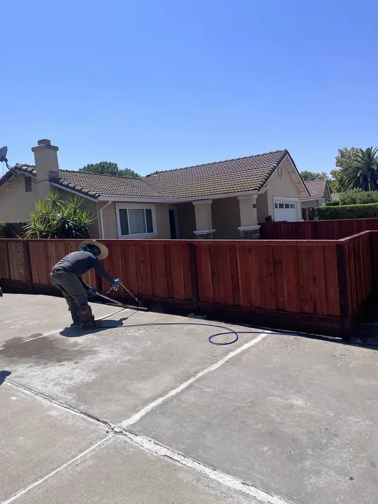Custom yard maintenance in Tracy, CA by Edwin’s Landscaping service
