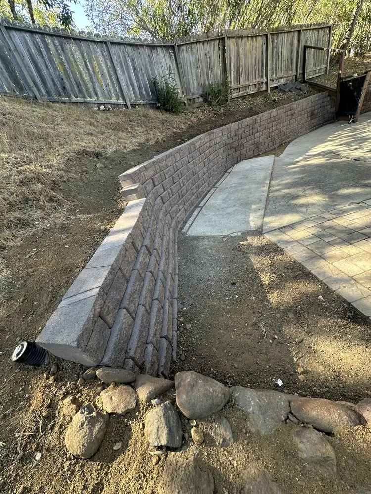 Professional lawn mowing service experts serving San Pablo, CA - Edy Miranda Landscaping