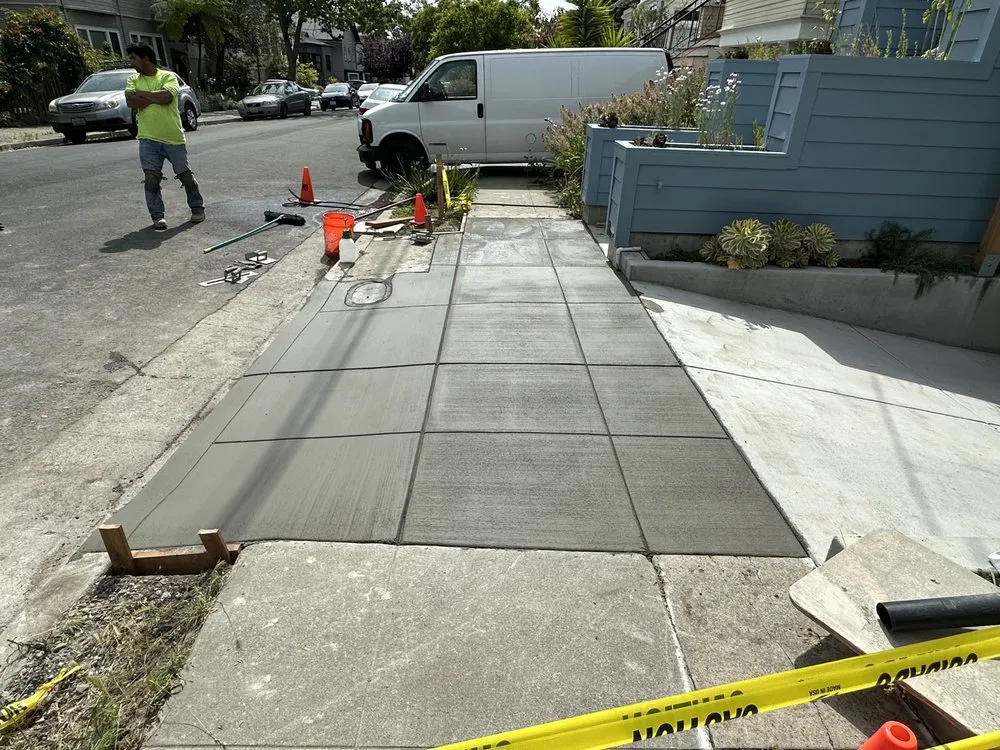 Professional yard cleanup service for outdoor upgrades in San Pablo, CA by Edy Miranda Landscaping