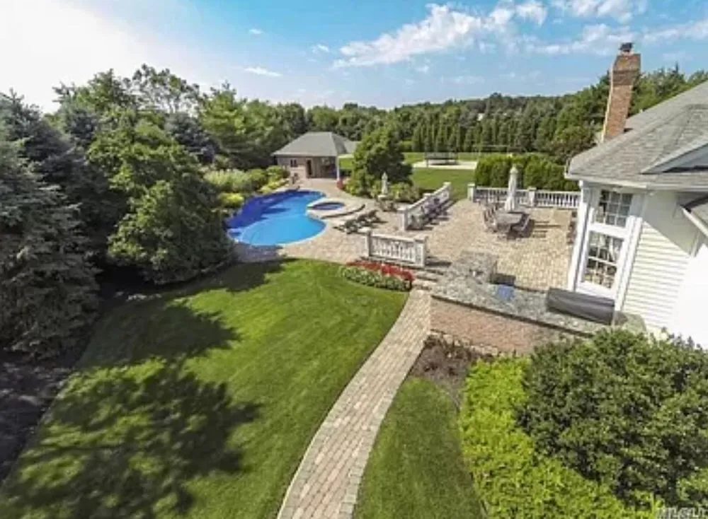 Custom landscape design experts serving Sound Beach, NY - E&E Home Services