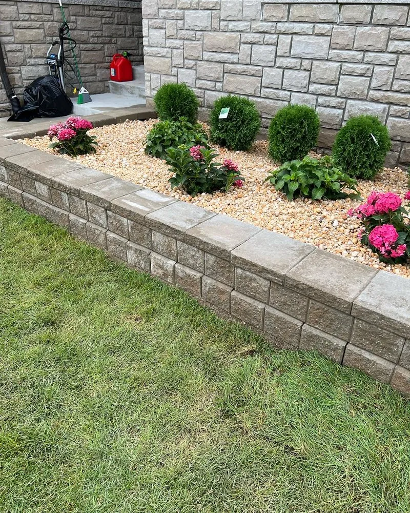 Top-rated landscape installation for homes in Sterling Heights, MI by E&E landscape