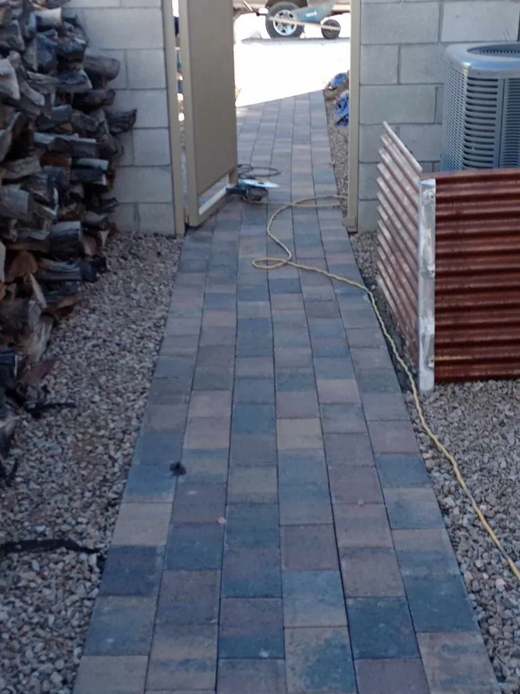 Local yard cleanup service for homes across Tucson, AZ - E&E Landscape