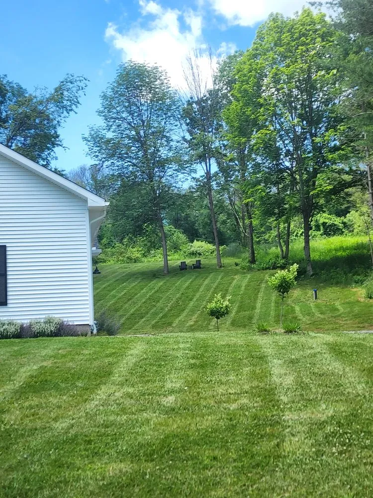 Affordable lawn mowing service in Millerton, NY - E&E Lawn care and Landscaping
