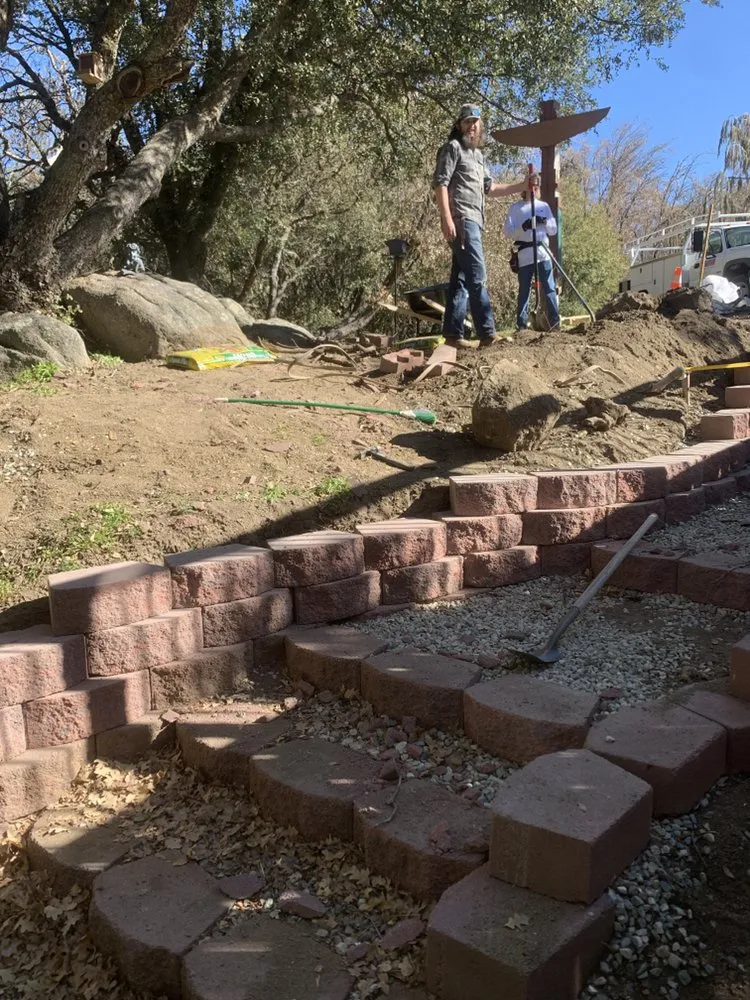 Affordable yard cleanup service for outdoor upgrades across Tehachapi, CA - E&E Remodels