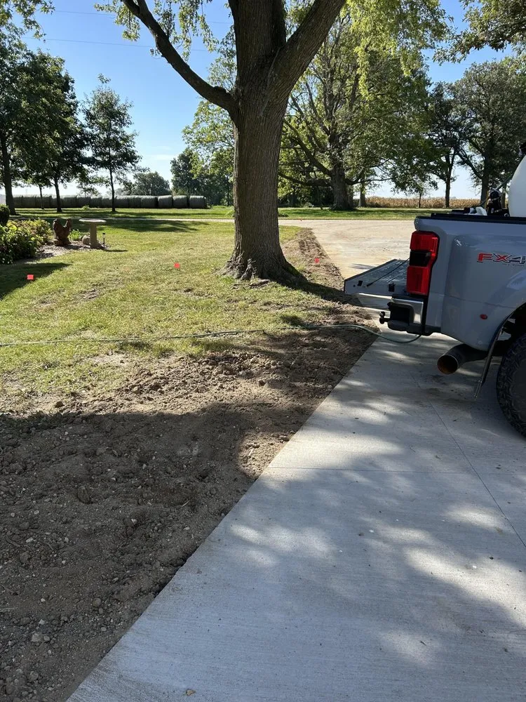 Expert lawn care service experts serving Fredonia, IA - EEM Properties & Land Management