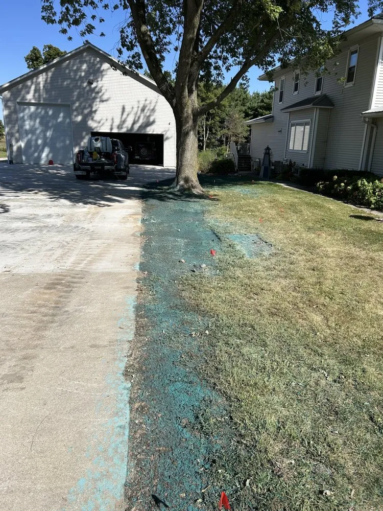 Top-rated yard cleanup service for year-round maintenance across Fredonia, IA - EEM Properties & Land Management