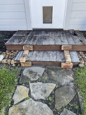 E&F Pro Landscaping Logo