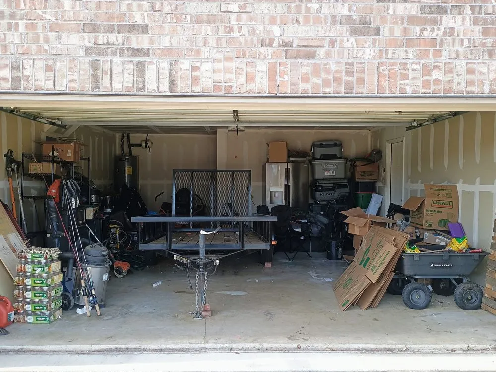 Local yard maintenance experts serving Royse City, TX - EFE Junk Removal & Landscaping