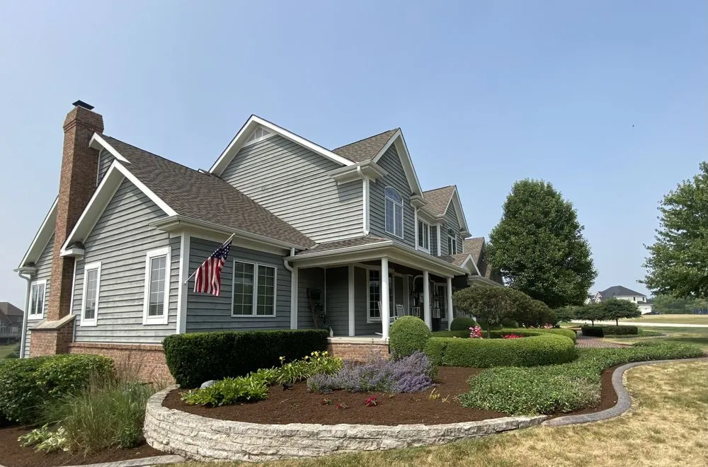 Top-rated lawn care service in McHenry, IL by E.F.P. Express Landscaping Service