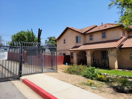 Efrain Tree Services