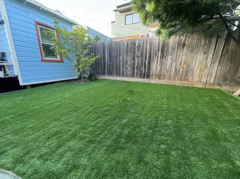 Trusted lawn care service for homes in Oakland, CA by Efrain’s Gardening Services