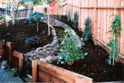 Efrain's Landscape Construction Logo