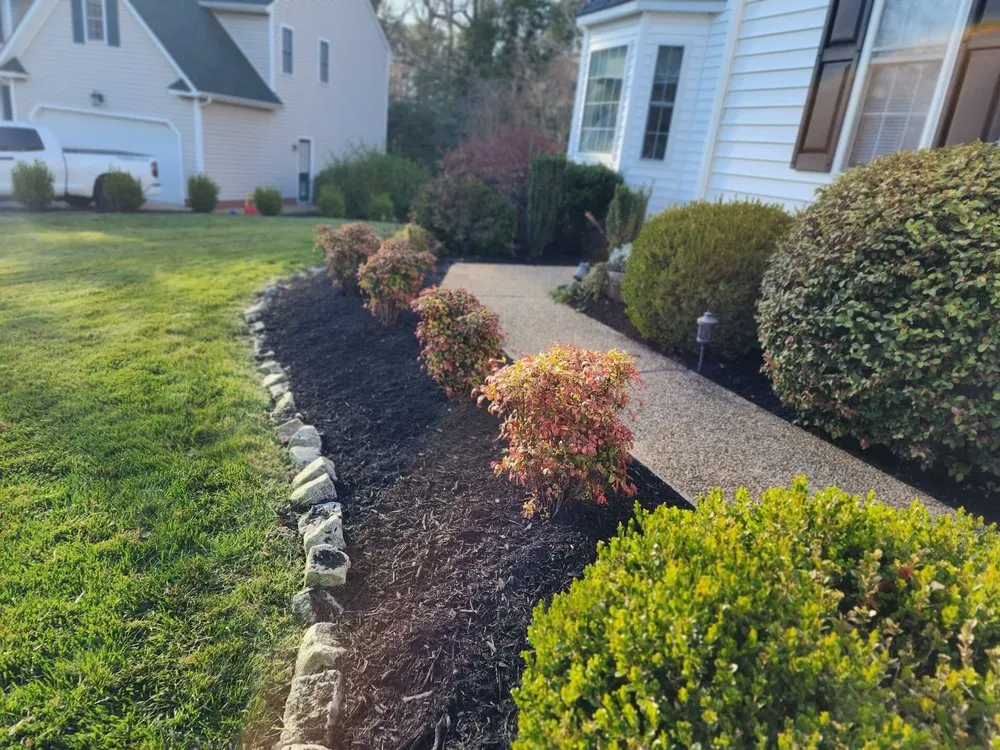 Reliable landscaping services in Richmond, VA by Efreen Lawn Care & Landscaping