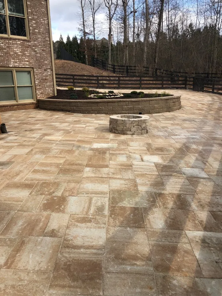 Local outdoor landscaping in Norcross, GA - Efren Landscaping