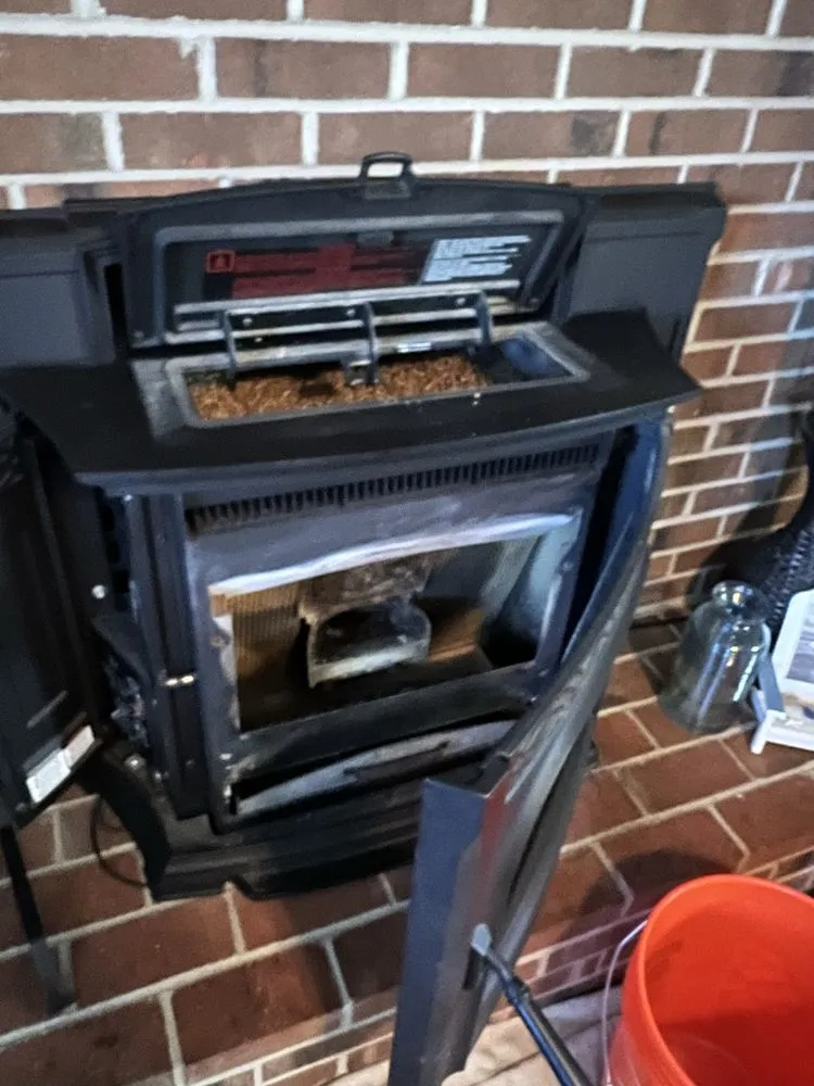 Custom yard maintenance in Bowling Green, VA by E.G Home Services