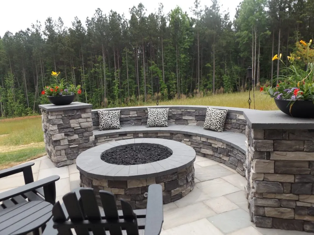 Local outdoor landscaping experts serving Mount Holly, NC - E&G Landscaping