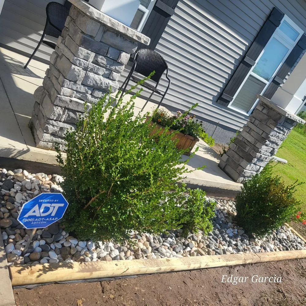 Affordable garden landscaping with custom design across Farmville, NC - E'G Services