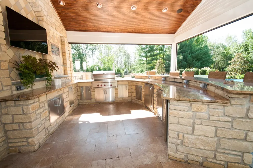 Top-rated yard cleanup service for beautiful yards across Florence, KY - Egbers Land Design