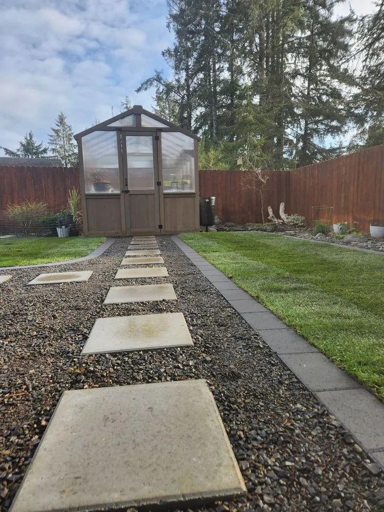 Custom landscaping services in Aberdeen, WA - E&H landscape service