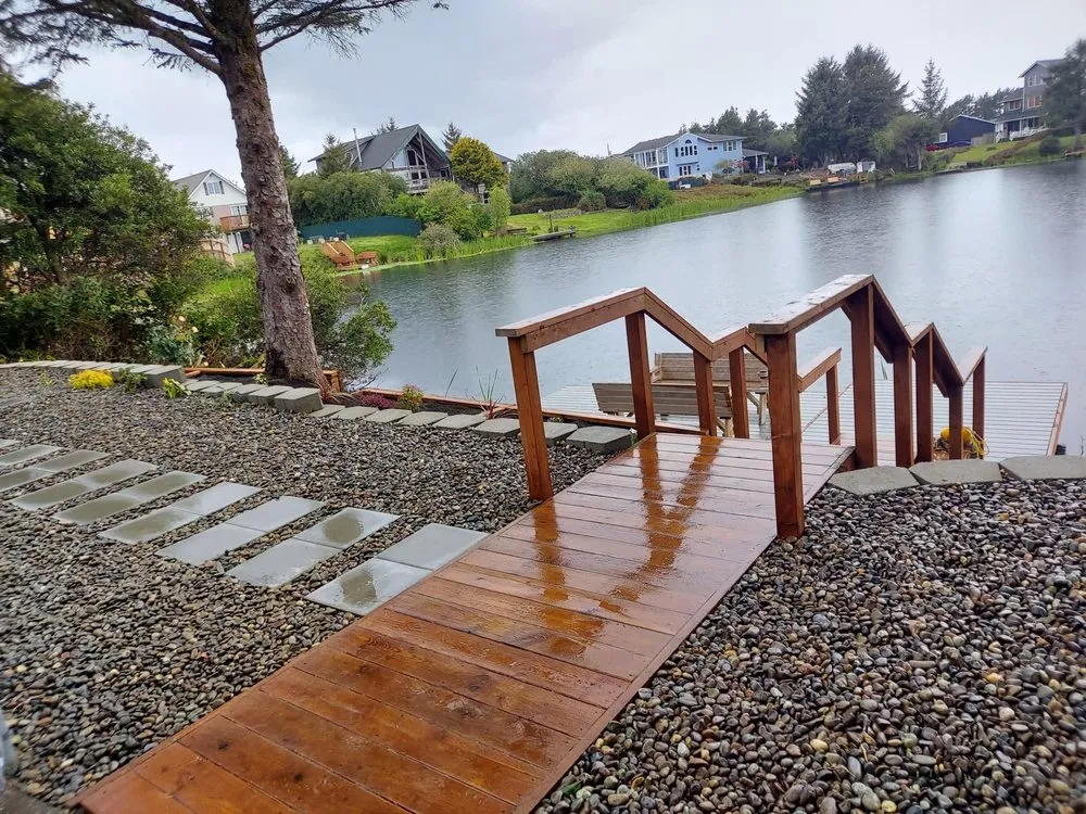 Local garden landscaping for beautiful yards in Aberdeen, WA by E&H landscape service