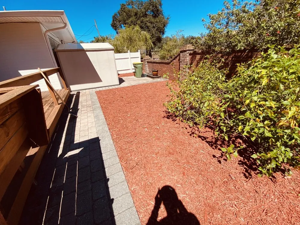 Expert lawn care service for residential properties in Orlando, FL by E&H Lawn Services