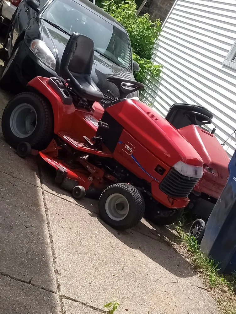 Top-rated lawn care service experts serving Buffalo, NY - E&H Services Landscaping And Roofing