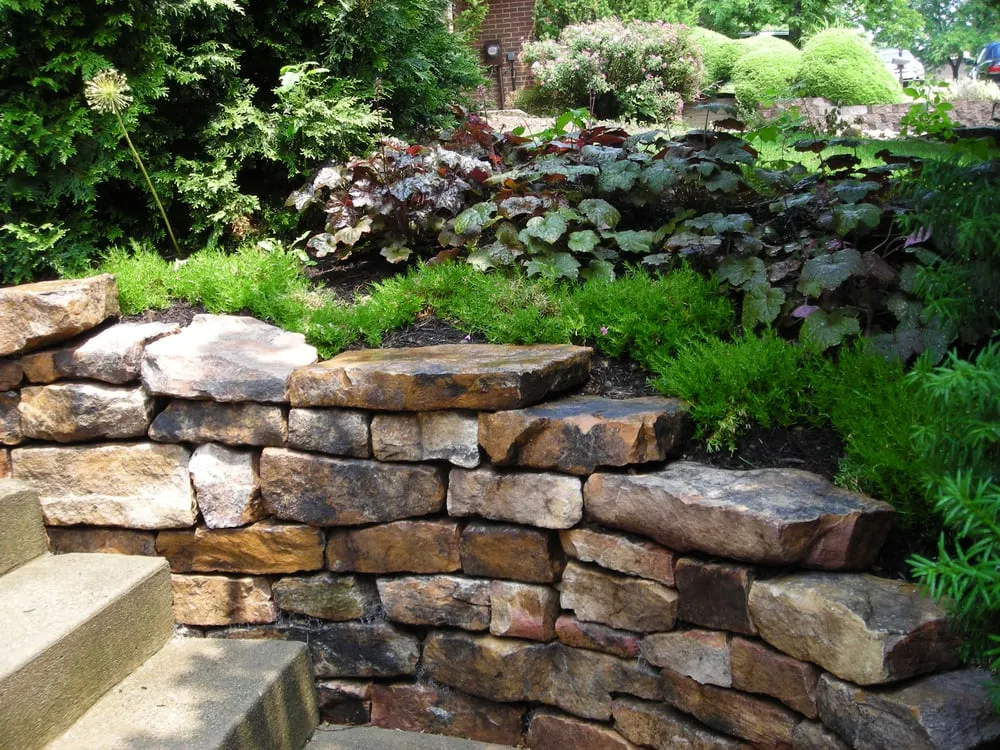 Custom landscape design in Cheswick, PA by Eichenlaub