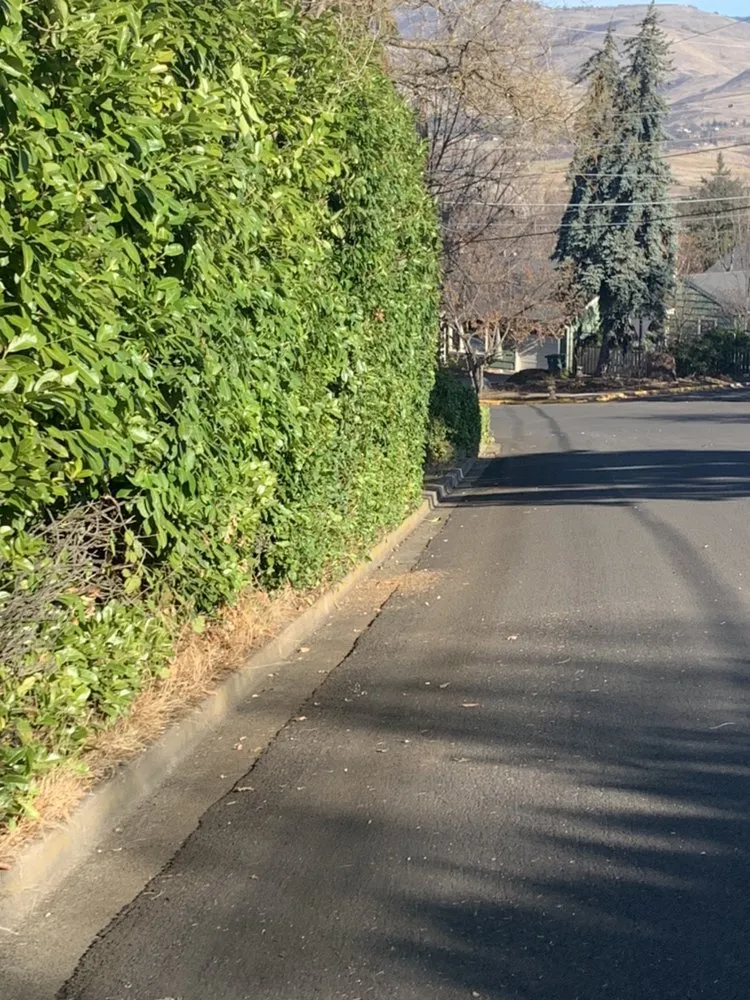 Local garden landscaping in Medford, OR by Eichenlaub's Lawn Care & Clean-Up