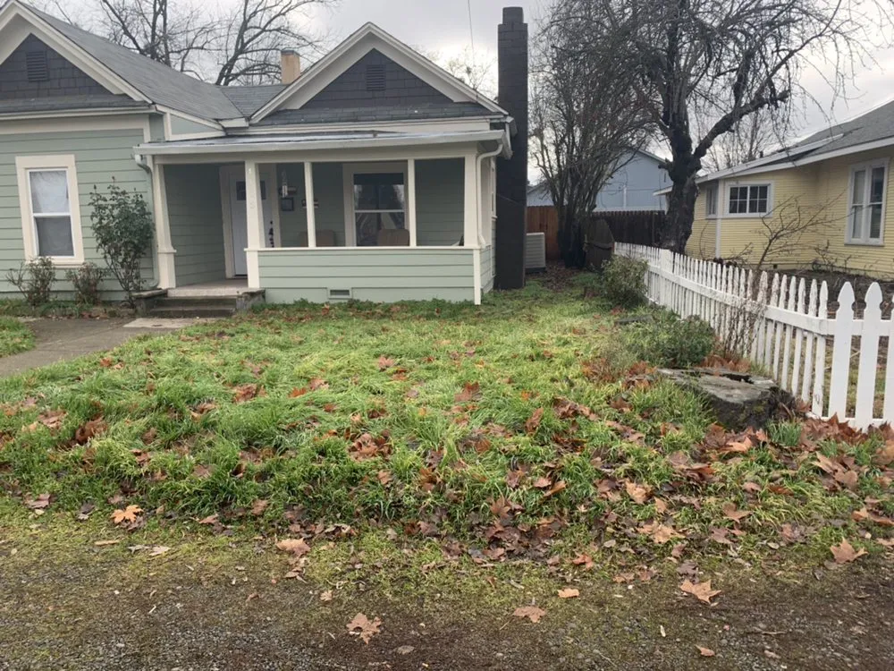 Custom lawn mowing service experts serving Medford, OR - Eichenlaub's Lawn Care & Clean-Up