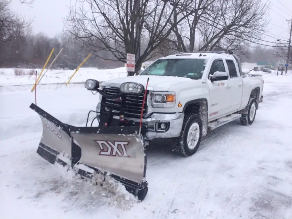 Local lawn care service for residential properties across New Fairfield, CT - Eight 4 Five Services